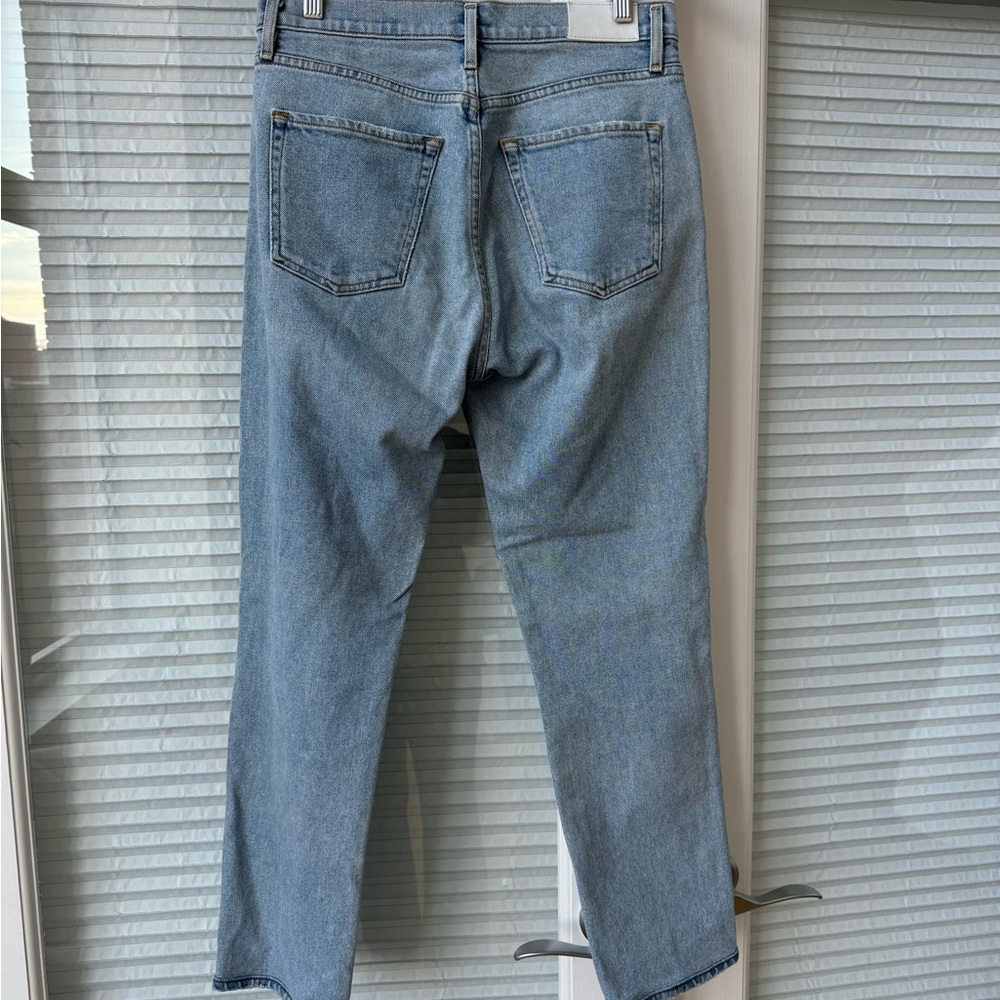 Golding - Picture 5 of 10